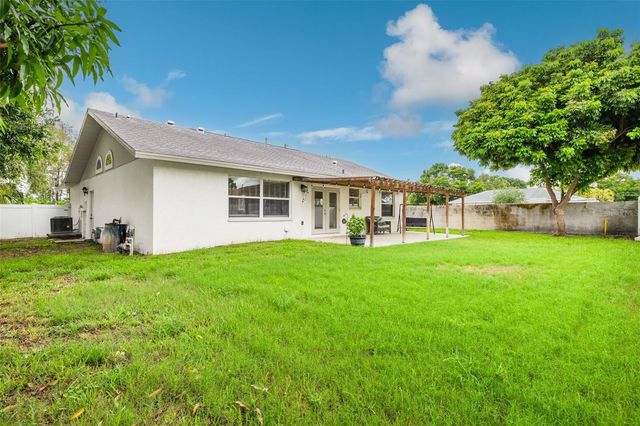 1848 77TH AVENUE N, St Petersburg, FL 33702