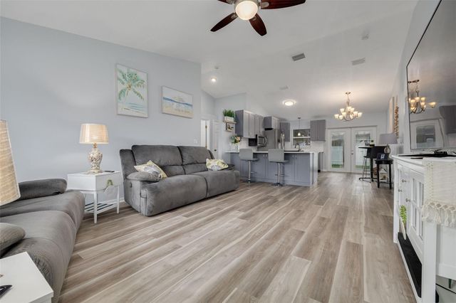 1848 77TH AVENUE N, St Petersburg, FL 33702