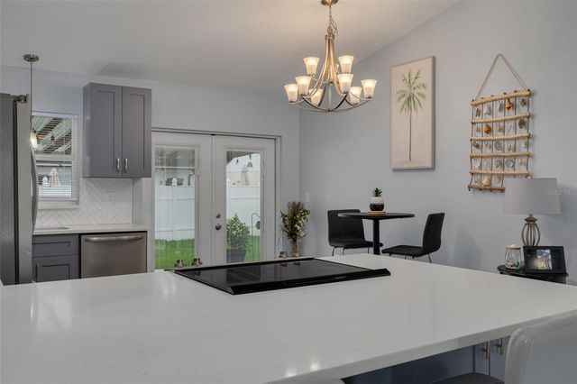 1848 77TH AVENUE N, St Petersburg, FL 33702