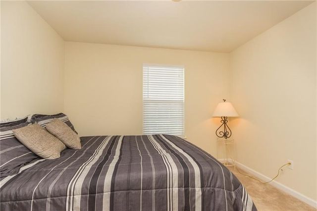 627 Edison Dr, Marshall, PA 15090