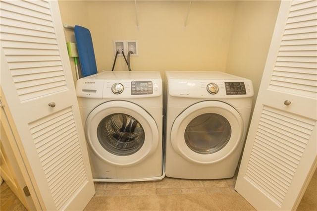 627 Edison Dr, Marshall, PA 15090