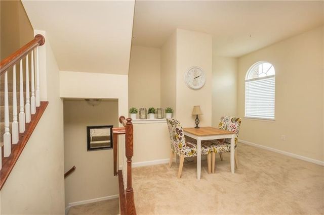 627 Edison Dr, Marshall, PA 15090