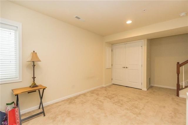627 Edison Dr, Marshall, PA 15090