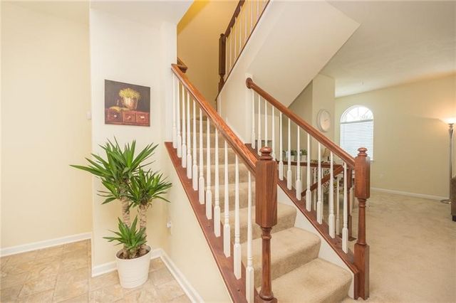 627 Edison Dr, Marshall, PA 15090