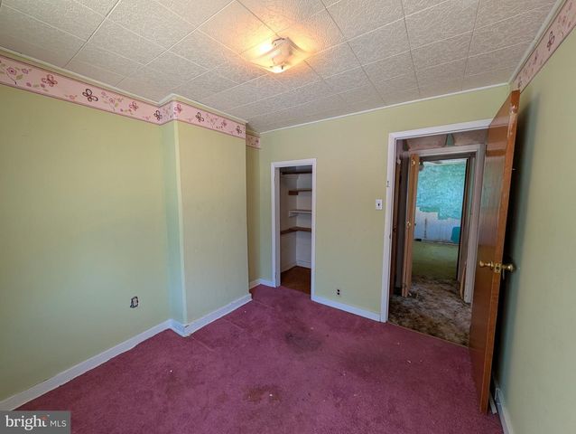 6090 FALLS RD, Baltimore, MD 21209