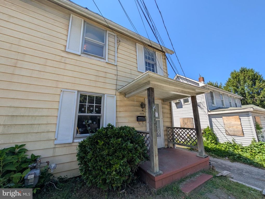 6090 FALLS RD, Baltimore, MD 21209