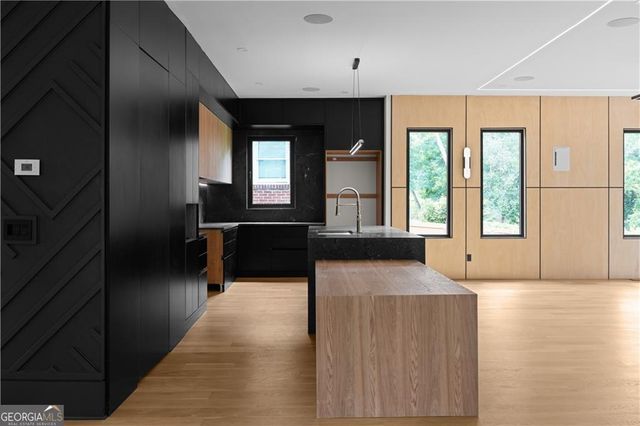 1666 S Gordon Street SW, Atlanta, GA 30310