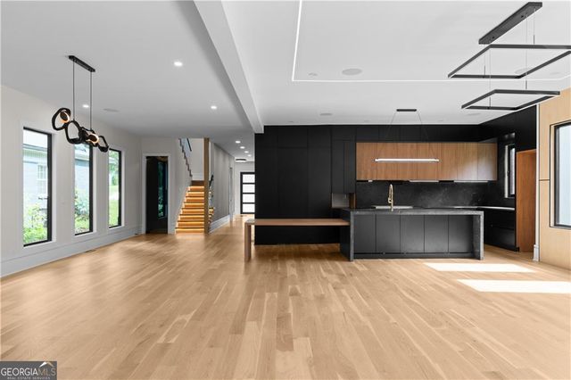 1666 S Gordon Street SW, Atlanta, GA 30310