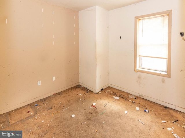 1627 S HANOVER ST, Baltimore, MD 21230