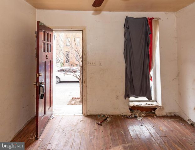 1627 S HANOVER ST, Baltimore, MD 21230