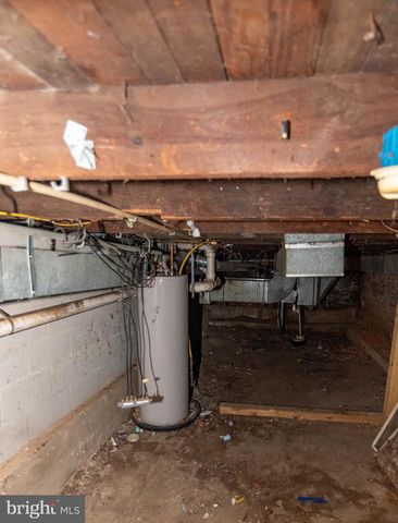 1627 S HANOVER ST, Baltimore, MD 21230