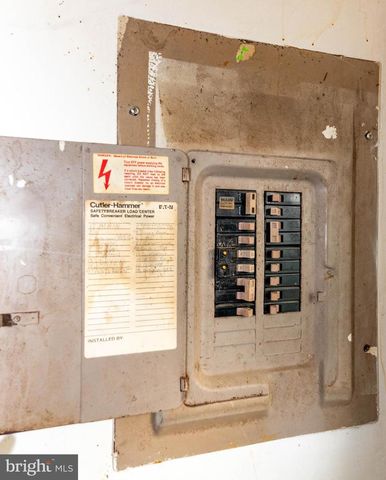 1627 S HANOVER ST, Baltimore, MD 21230