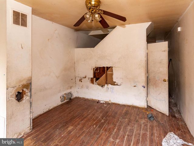 1627 S HANOVER ST, Baltimore, MD 21230