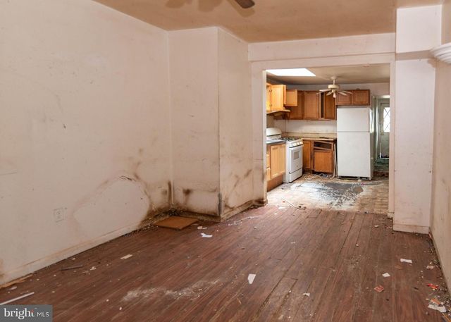 1627 S HANOVER ST, Baltimore, MD 21230