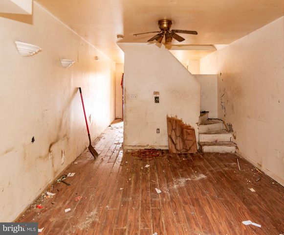 1627 S HANOVER ST, Baltimore, MD 21230