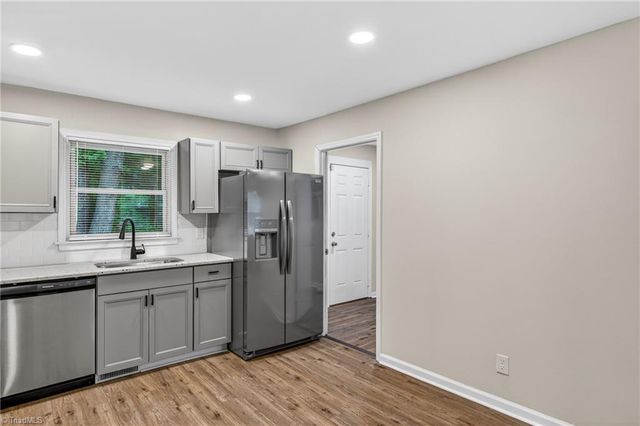 828 Holt Avenue, Greensboro, NC 27405