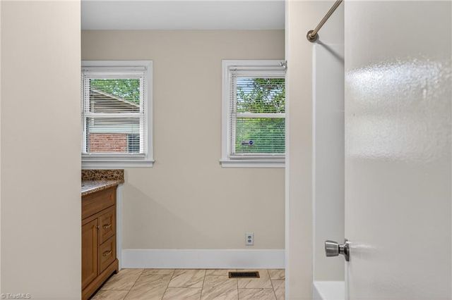 828 Holt Avenue, Greensboro, NC 27405