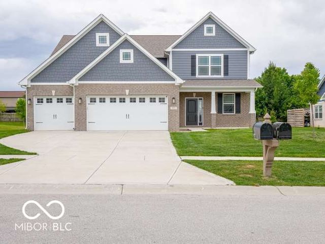 977 Richelle Way, Greenwood, IN 46143