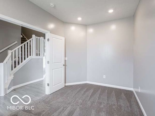 977 Richelle Way, Greenwood, IN 46143