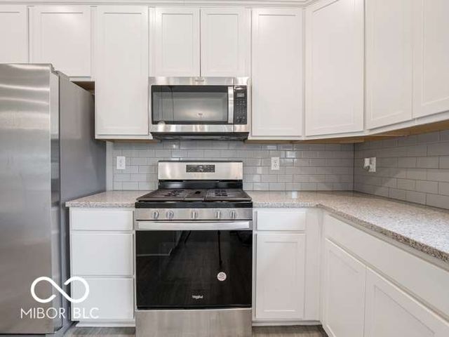 977 Richelle Way, Greenwood, IN 46143