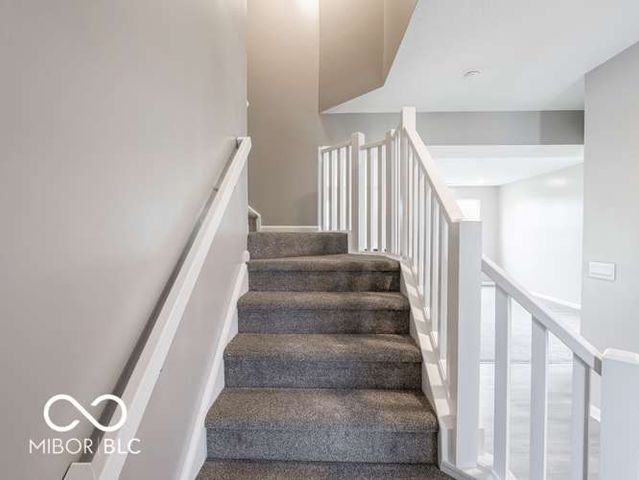 977 Richelle Way, Greenwood, IN 46143