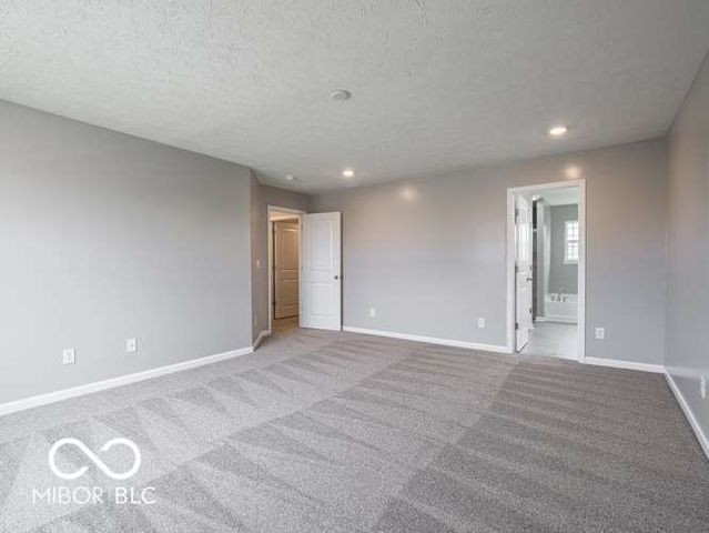 977 Richelle Way, Greenwood, IN 46143