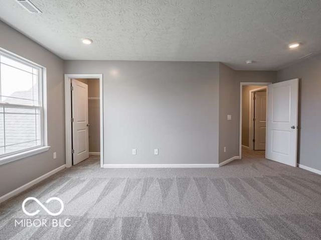 977 Richelle Way, Greenwood, IN 46143