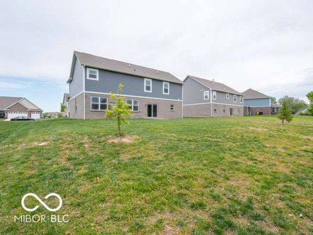 977 Richelle Way, Greenwood, IN 46143