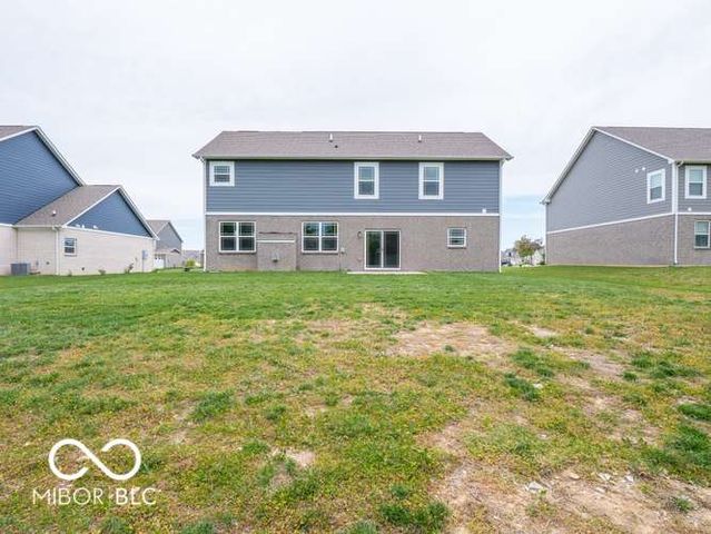 977 Richelle Way, Greenwood, IN 46143