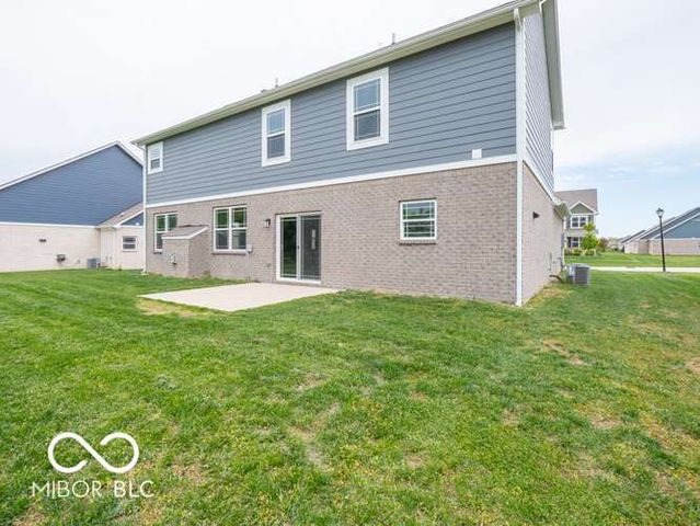 977 Richelle Way, Greenwood, IN 46143