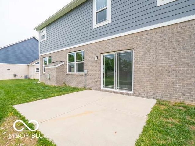 977 Richelle Way, Greenwood, IN 46143