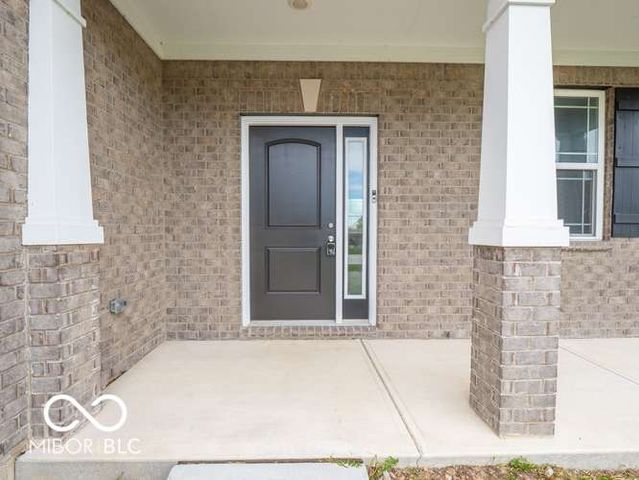 977 Richelle Way, Greenwood, IN 46143