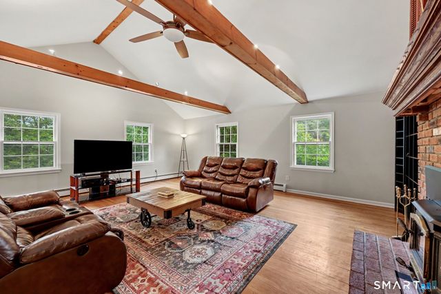 567 Danbury Road, Wilton, CT 06897