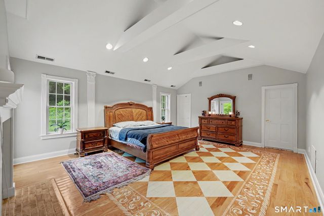567 Danbury Road, Wilton, CT 06897