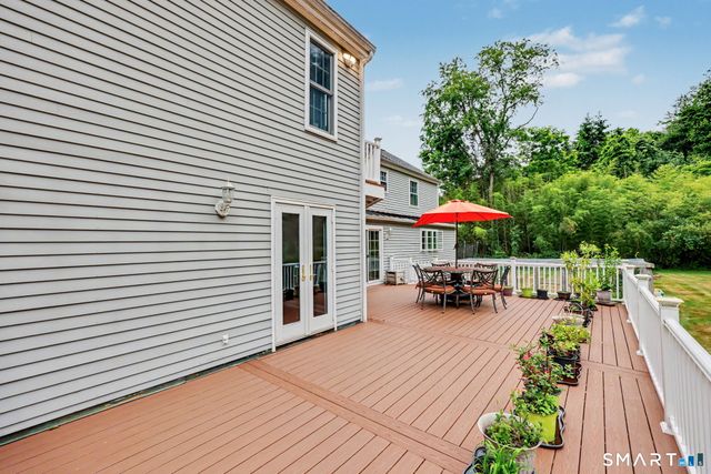 567 Danbury Road, Wilton, CT 06897