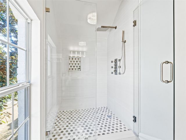 6709 Thornbury Drive, Plano, TX 75024