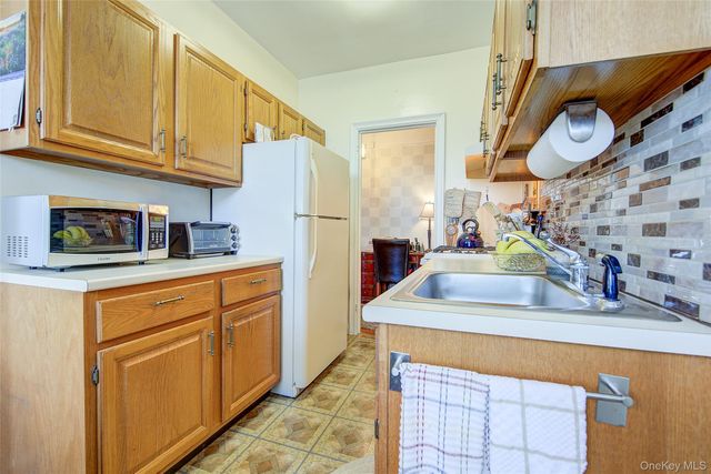 167-10 Crocheron Avenue 6C, Flushing, NY 11358