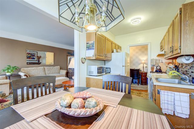 167-10 Crocheron Avenue 6C, Flushing, NY 11358