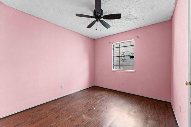 11930 Welshpool Glen Drive, Houston, TX 77066