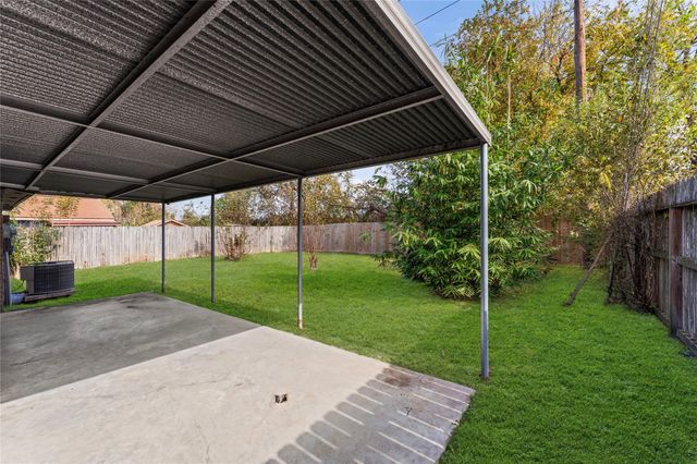 11930 Welshpool Glen Drive, Houston, TX 77066