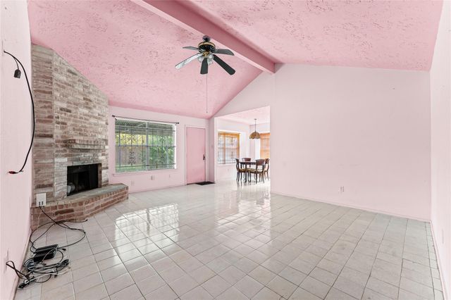 11930 Welshpool Glen Drive, Houston, TX 77066