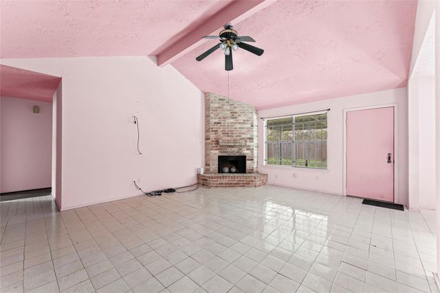 11930 Welshpool Glen Drive, Houston, TX 77066