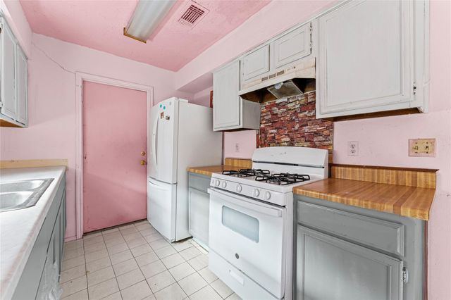 11930 Welshpool Glen Drive, Houston, TX 77066