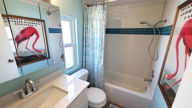 712 CAREFREE, Venice, FL 34285