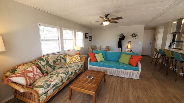 712 CAREFREE, Venice, FL 34285