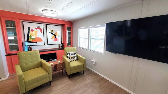 712 CAREFREE, Venice, FL 34285