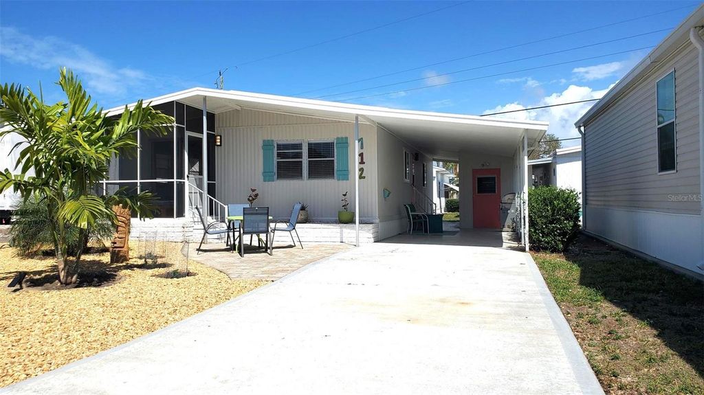 712 CAREFREE, Venice, FL 34285