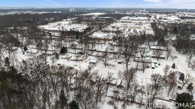 2052 Woodward Street, Muskegon Twp, MI 49442