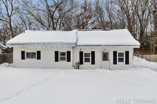 2052 Woodward Street, Muskegon Twp, MI 49442