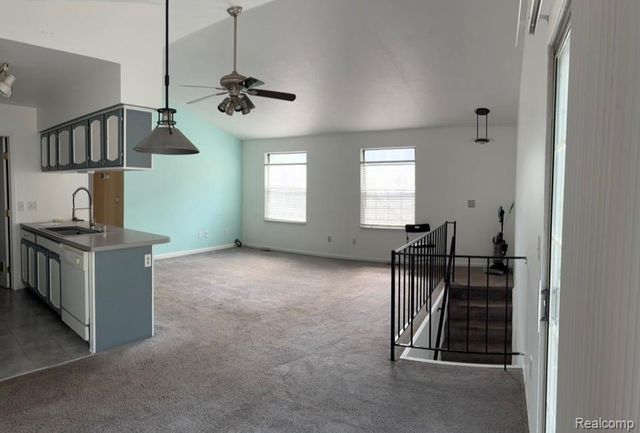 389 Neptune Drive 208, Walled Lake, MI 48390